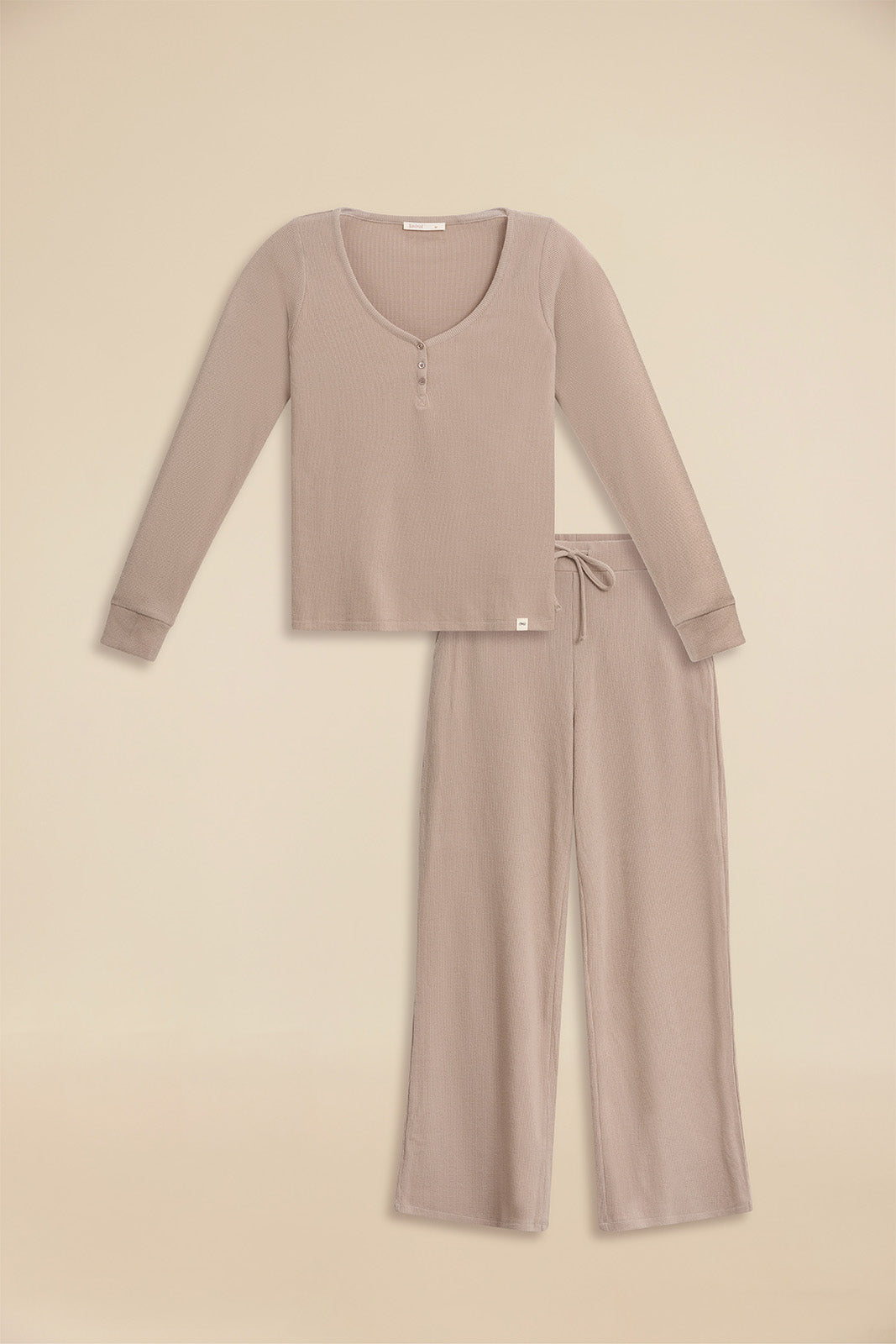 סט פיקה קטן וי כפתורים